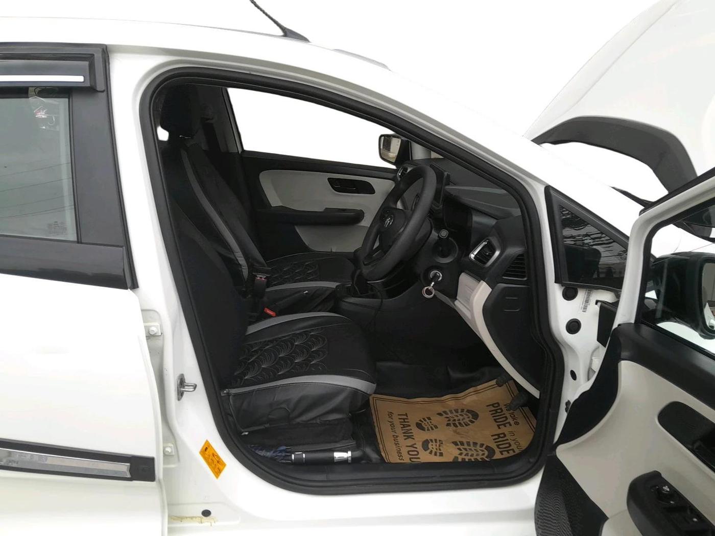 2021 Tata ALTROZ XM PLUS PETROL, Petrol, Manual, 59,123 km, interior