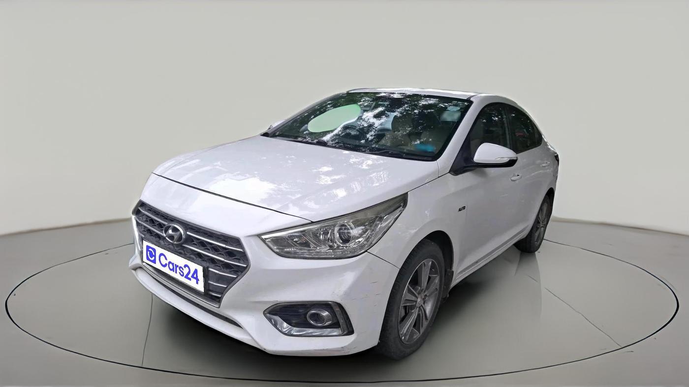 2017 Hyundai Verna 1.6 CRDI SX + AT, Diesel, Automatic, 1,29,097 km, exterior