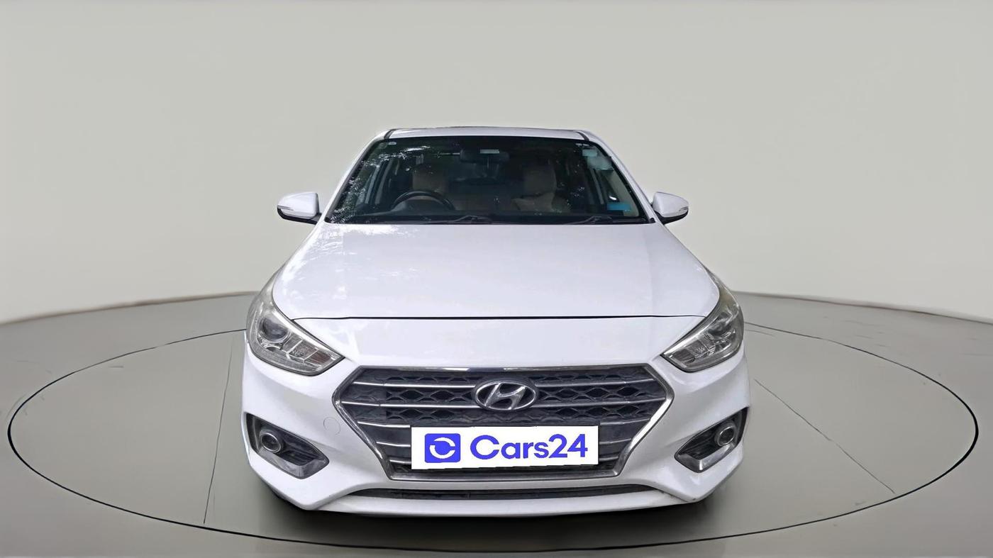 2017 Hyundai Verna 1.6 CRDI SX + AT, Diesel, Automatic, 1,29,097 km, exterior