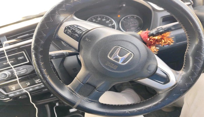 2016 Honda BR-V 1.5L I- DTEC V, Diesel, Manual, 2,19,107 km, interior