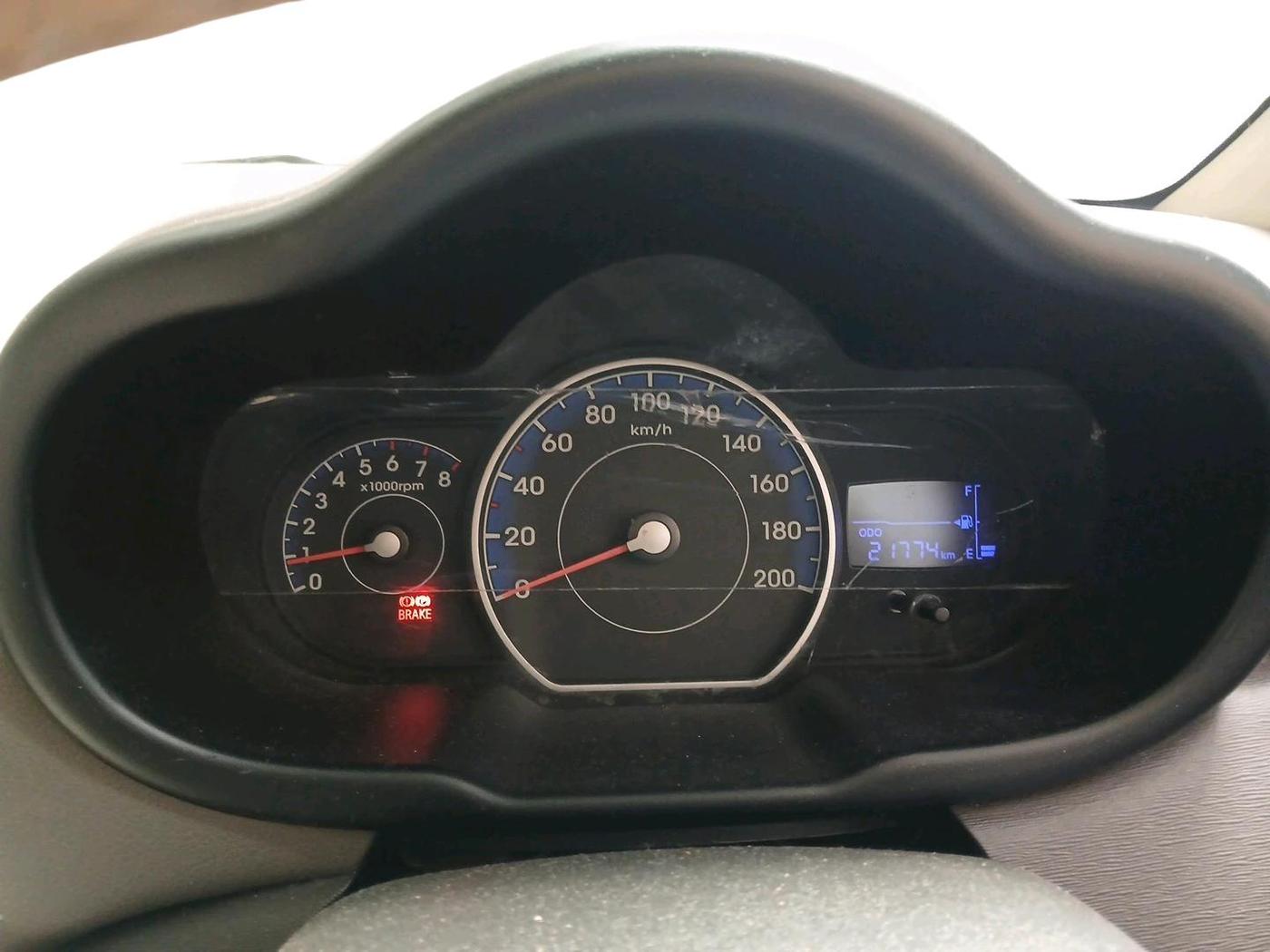 2015 Hyundai i10 MAGNA 1.1, Petrol, Manual, 21,774 km, interior