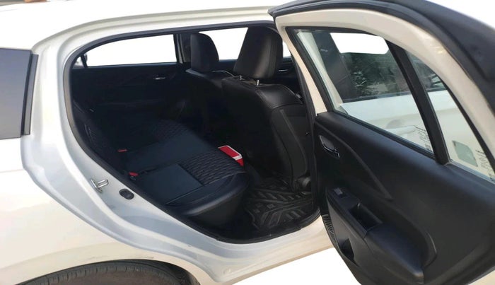 2025 Maruti Swift VXi (O), Petrol, Manual, 7,869 km, interior