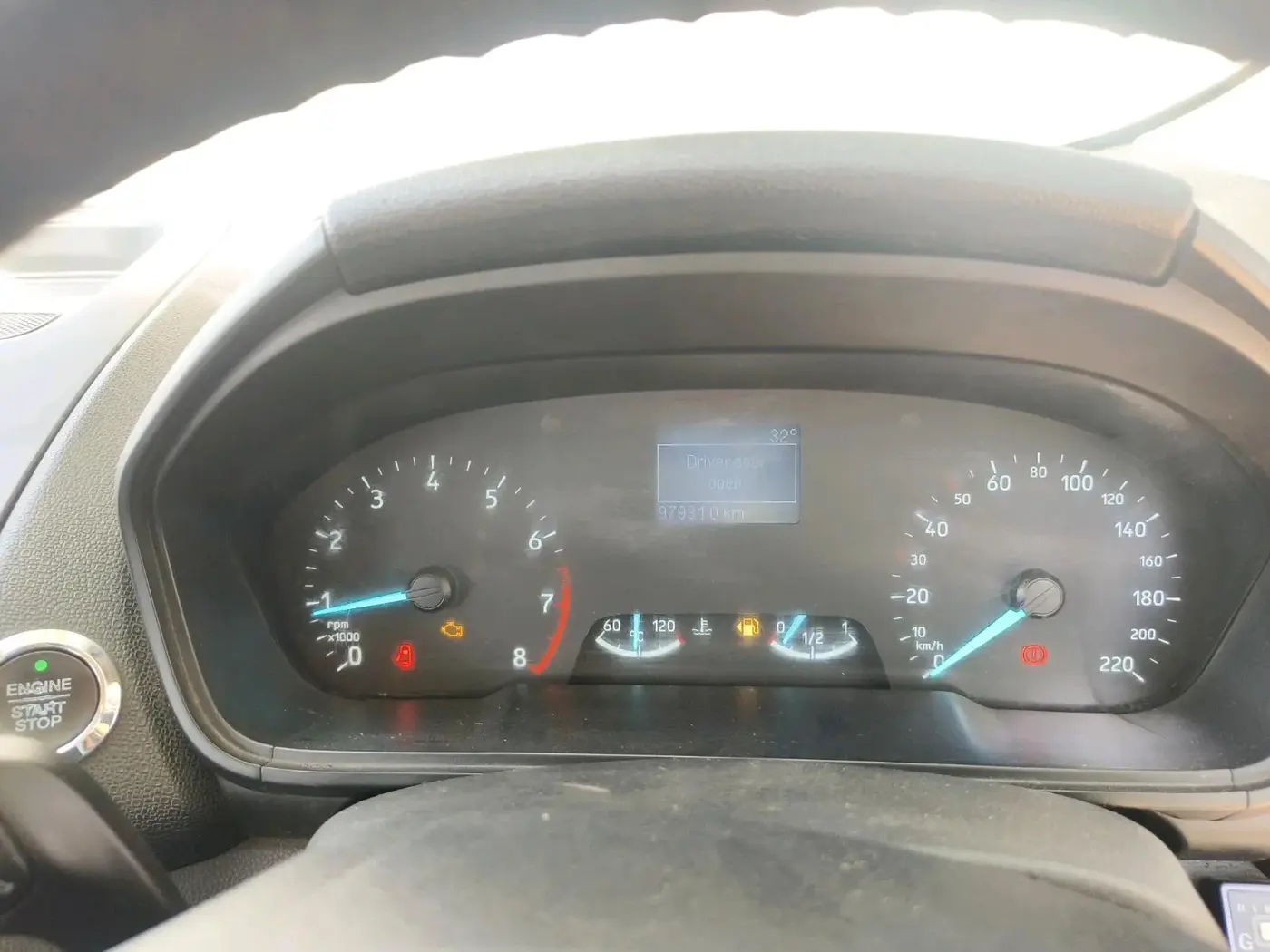 2018 Ford Ecosport TITANIUM 1.5L PETROL, CNG, Manual, 97,931 km, interior
