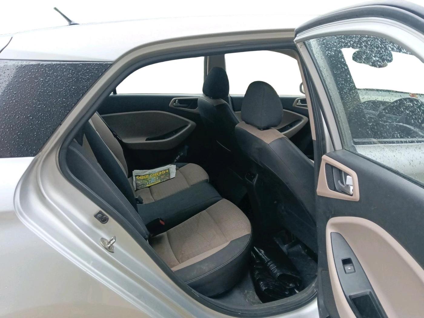 2016 Hyundai Elite i20 MAGNA 1.2, Petrol, Manual, 75,701 km, interior