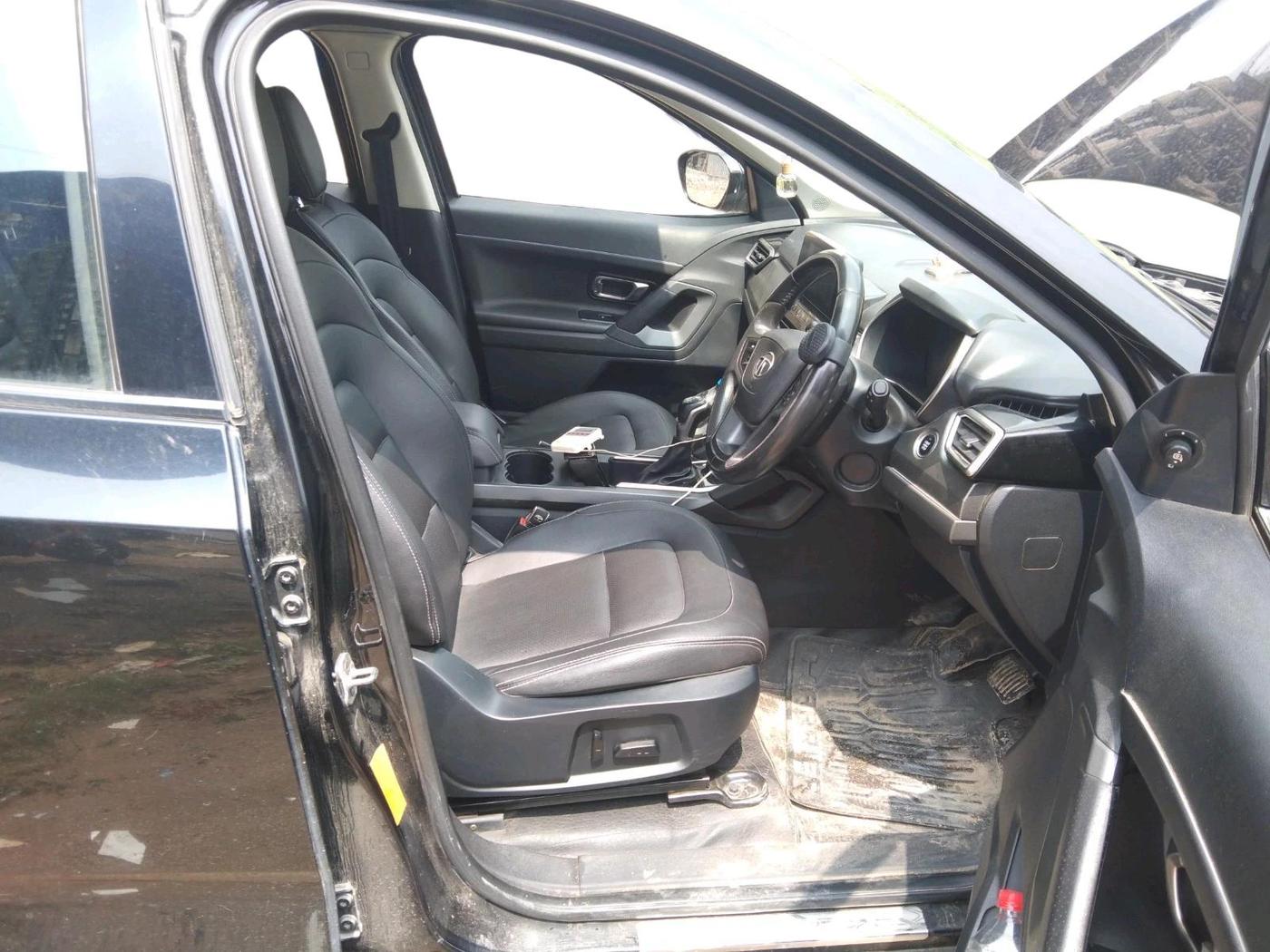 2020 Tata Harrier XZA PLUS 2.0L, Diesel, Automatic, 1,11,949 km, interior