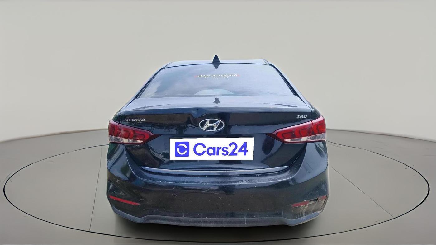 2018 Hyundai Verna 1.6 SX (O) CRDI MT, Diesel, Manual, 1,51,480 km, exterior