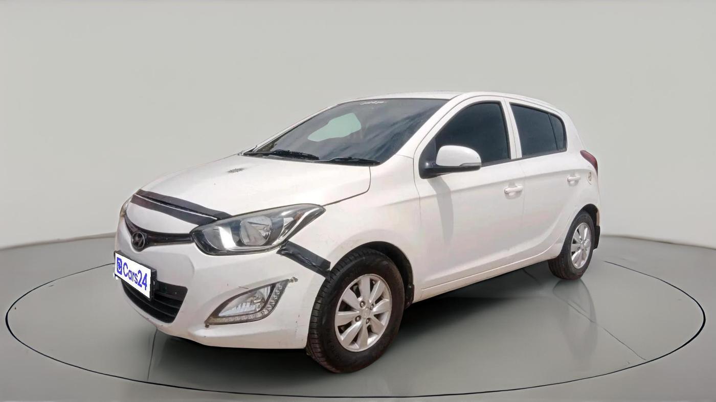 2013 Hyundai i20 SPORTZ 1.2, CNG, Manual, 1,07,560 km, exterior