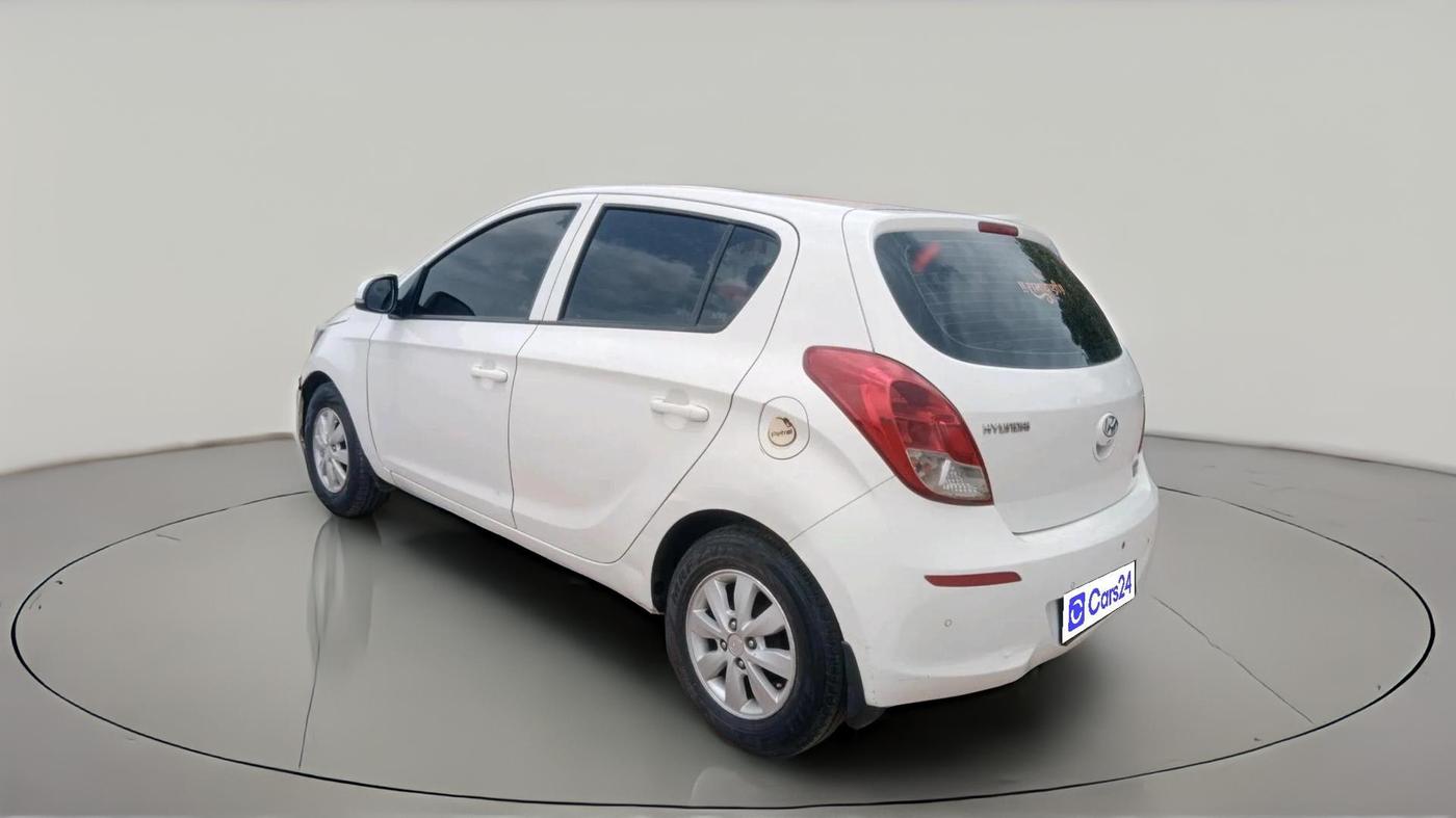 2013 Hyundai i20 SPORTZ 1.2, CNG, Manual, 1,07,560 km, exterior