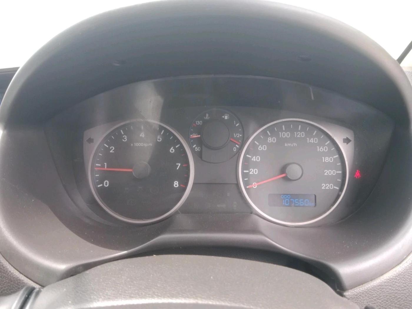 2013 Hyundai i20 SPORTZ 1.2, CNG, Manual, 1,07,560 km, interior