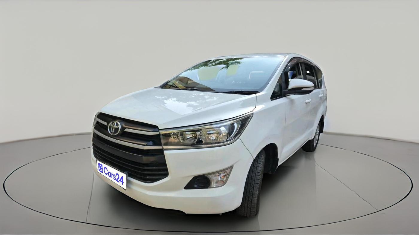 2016 Toyota Innova Crysta 2.8 GX AT 7 STR, Diesel, Automatic, 1,04,631 km, exterior
