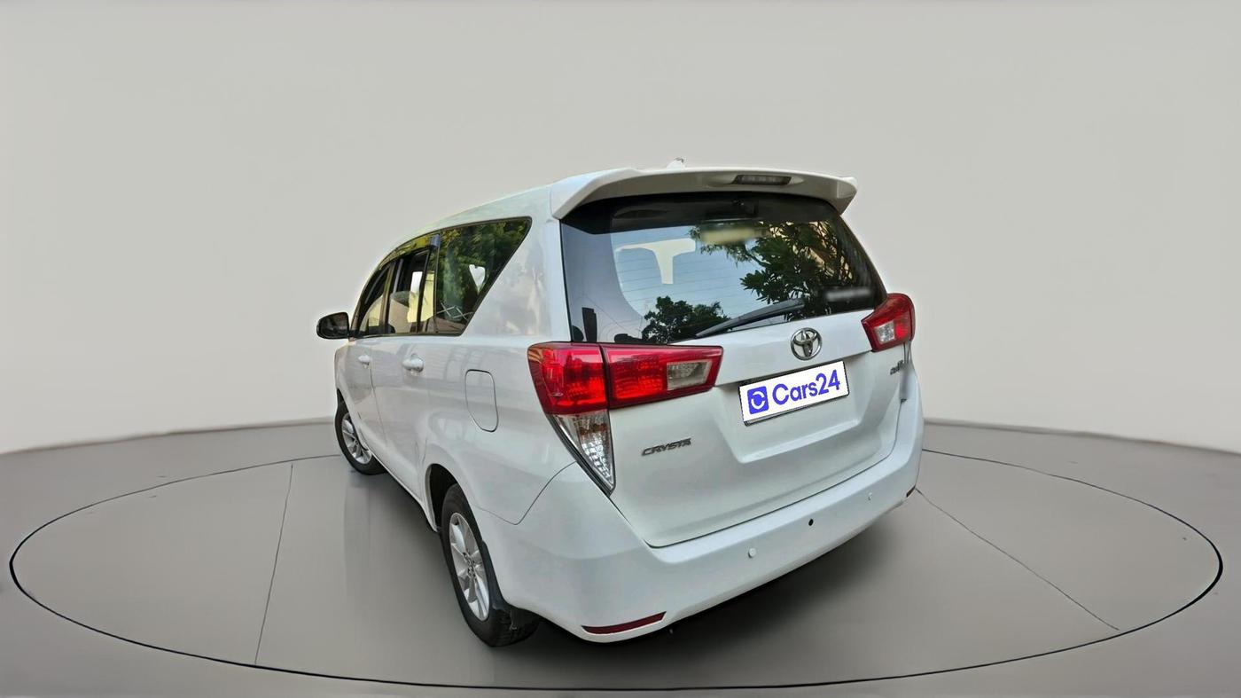 2016 Toyota Innova Crysta 2.8 GX AT 7 STR, Diesel, Automatic, 1,04,631 km, exterior