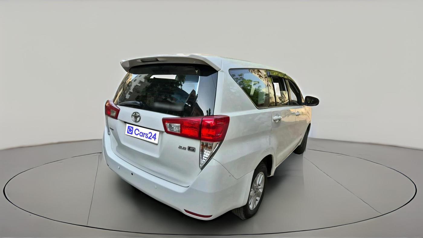 2016 Toyota Innova Crysta 2.8 GX AT 7 STR, Diesel, Automatic, 1,04,631 km, exterior
