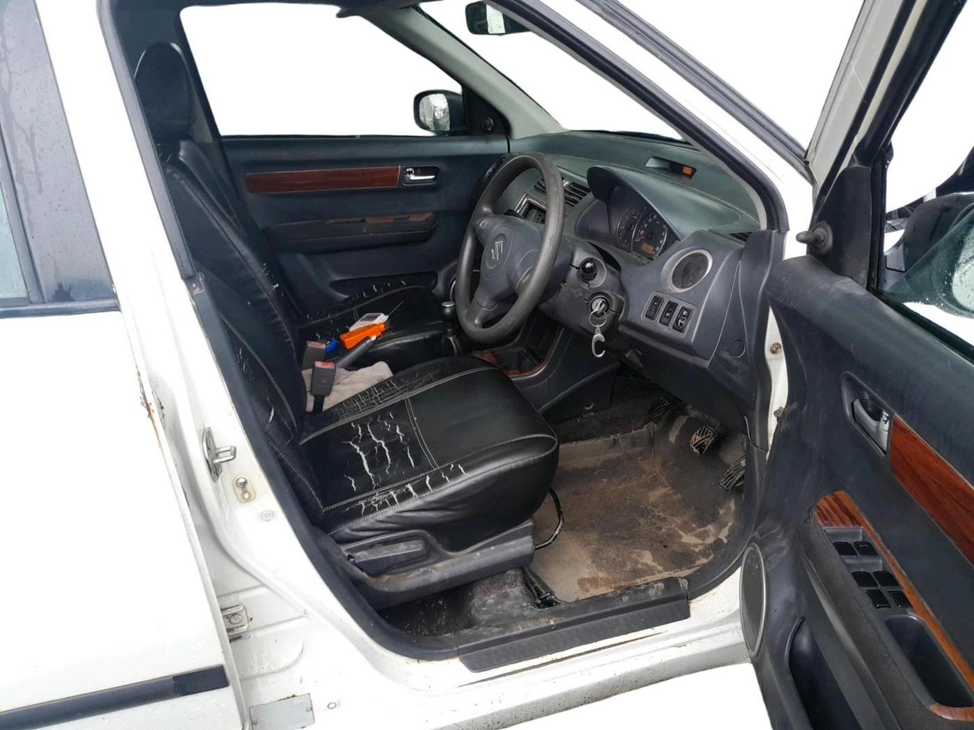 2011 Maruti Swift VDI, Diesel, Manual, 1,65,695 km, interior