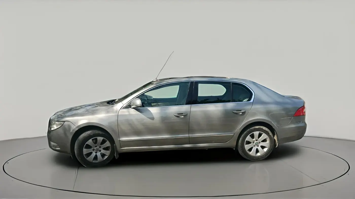 2012 Skoda Superb ELEGANCE 1.8 TSI AT, Petrol, Automatic, 1,09,437 km, exterior