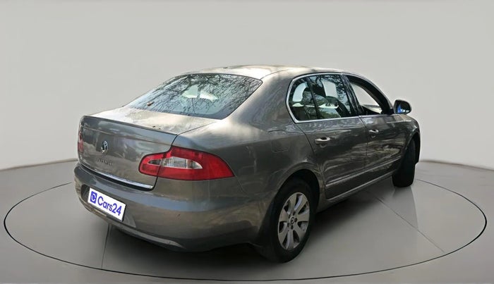 2012 Skoda Superb ELEGANCE 1.8 TSI AT, Petrol, Automatic, 1,09,437 km, exterior