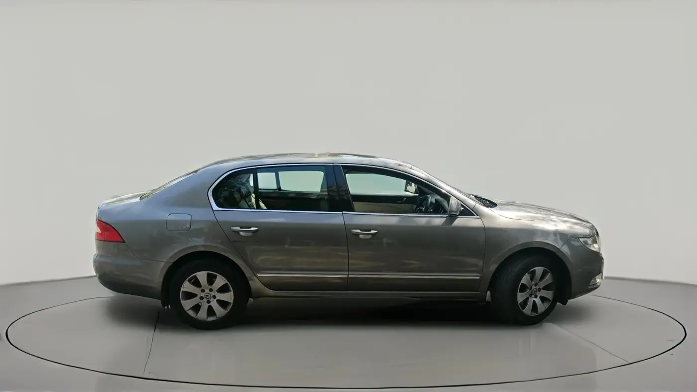 2012 Skoda Superb ELEGANCE 1.8 TSI AT, Petrol, Automatic, 1,09,437 km, exterior