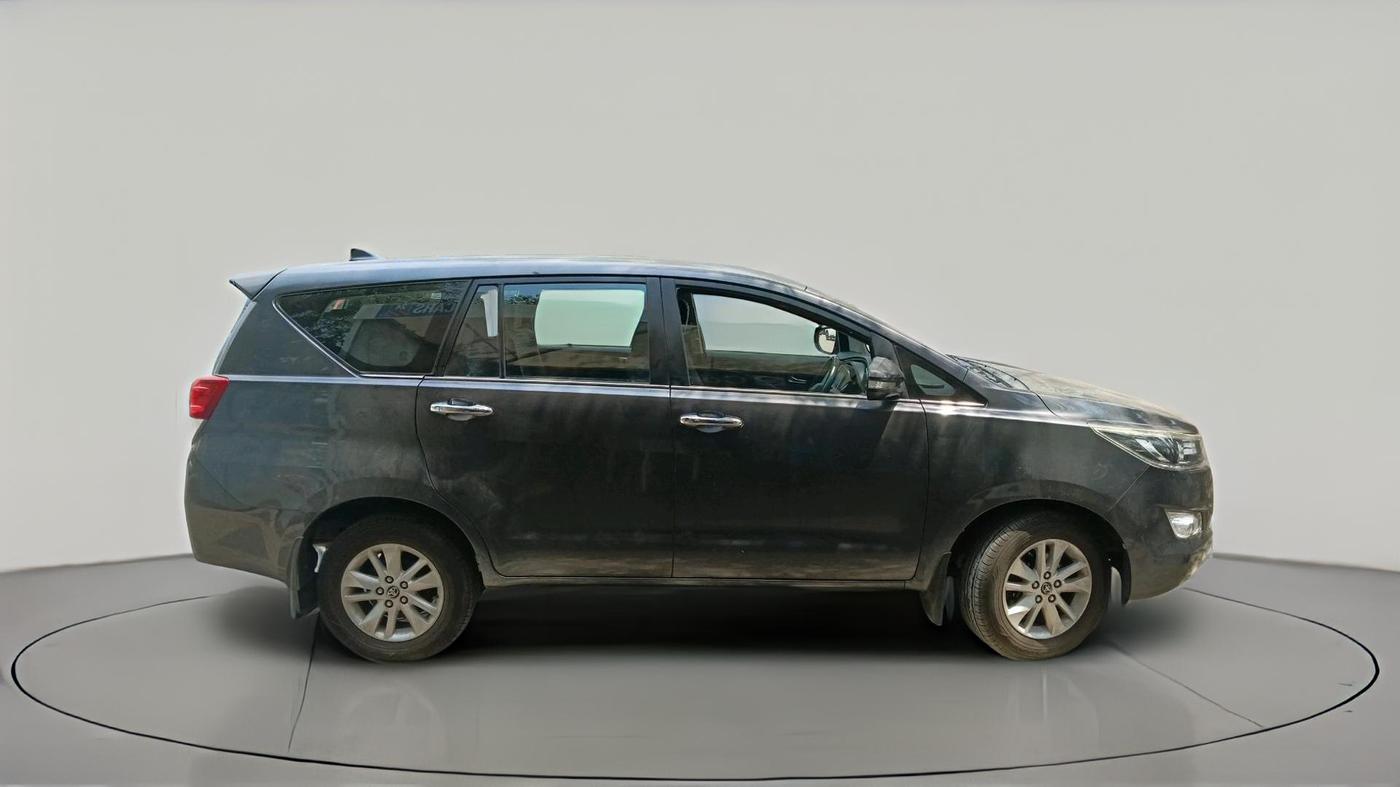 2016 Toyota Innova Crysta 2.7 VX 7 STR, Petrol, Manual, 7,365 km, exterior