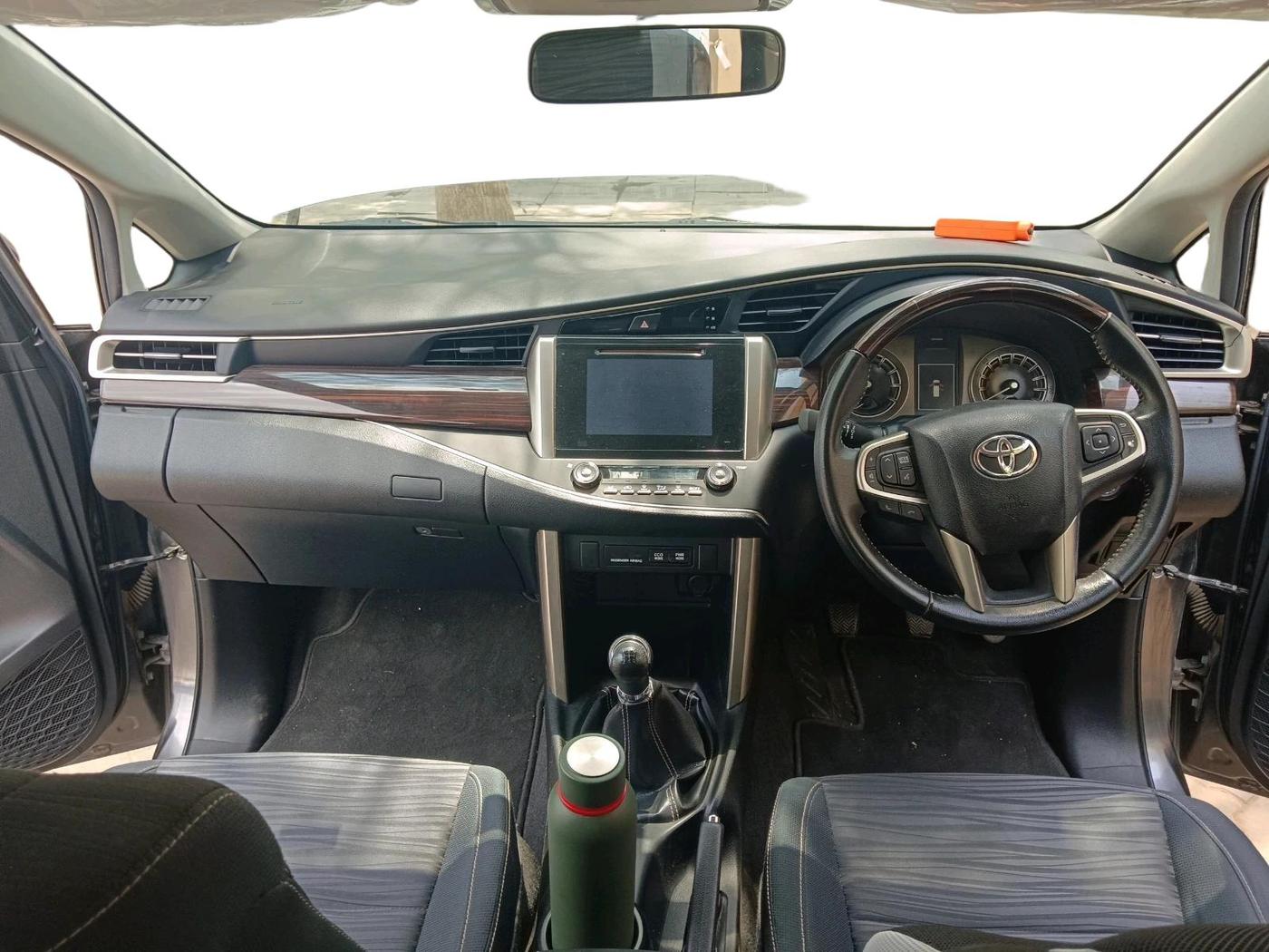 2016 Toyota Innova Crysta 2.7 VX 7 STR, Petrol, Manual, 7,365 km, interior