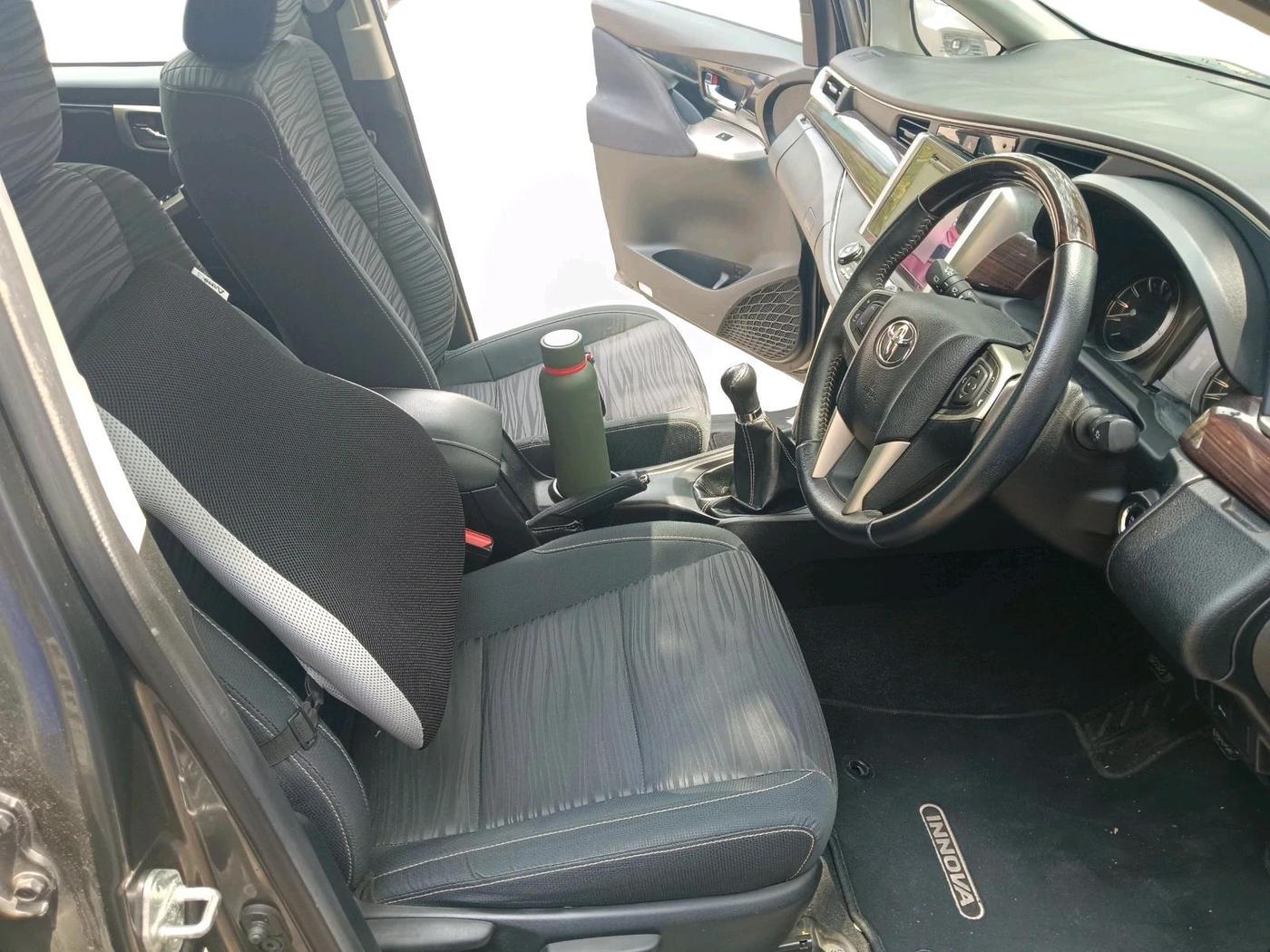 2016 Toyota Innova Crysta 2.7 VX 7 STR, Petrol, Manual, 7,365 km, interior