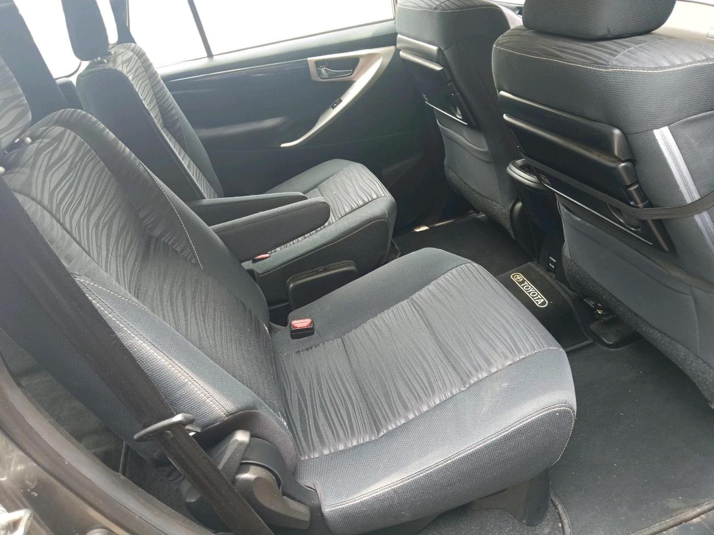 2016 Toyota Innova Crysta 2.7 VX 7 STR, Petrol, Manual, 7,365 km, interior