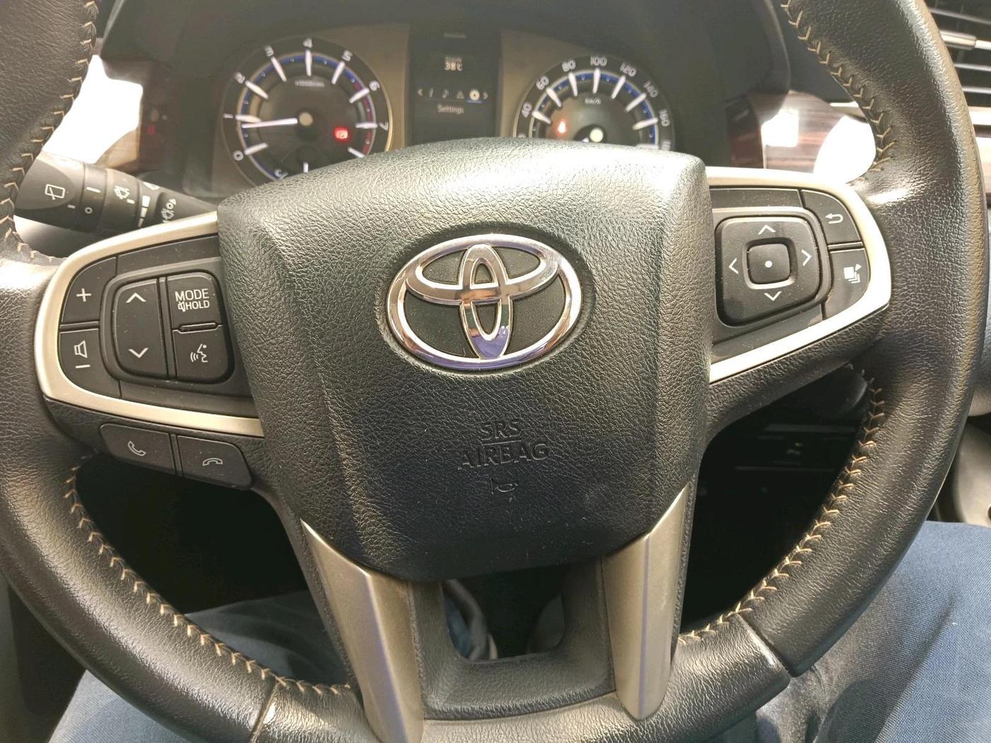 2016 Toyota Innova Crysta 2.7 VX 7 STR, Petrol, Manual, 7,365 km, interior
