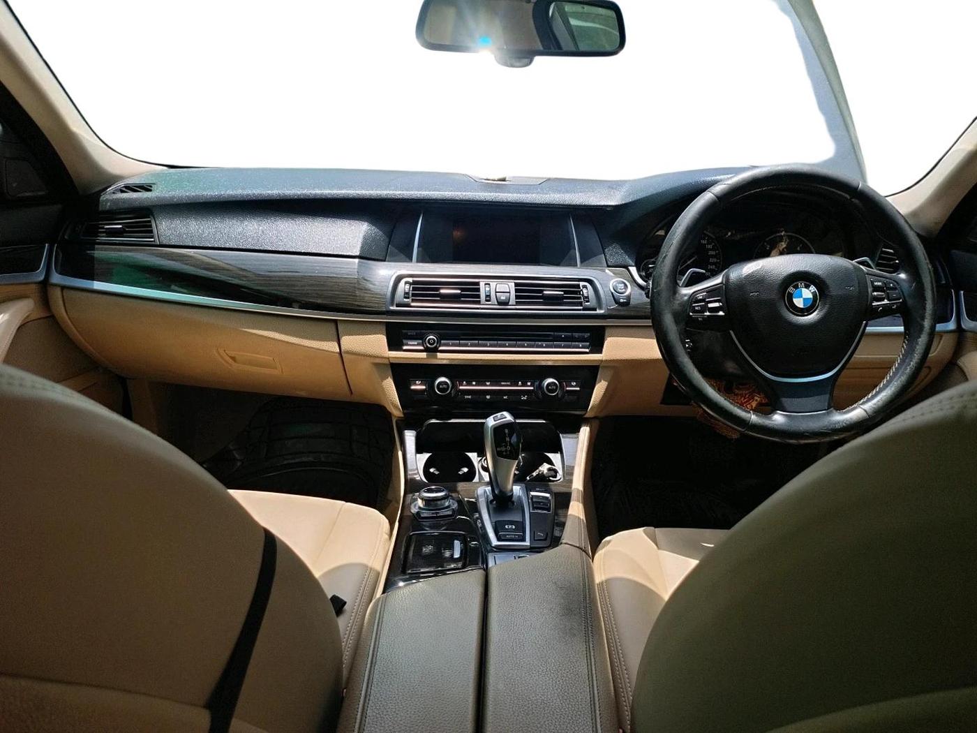2014 BMW 5 Series 520D LUXURY LINE, Diesel, Automatic, 2,17,245 km, interior