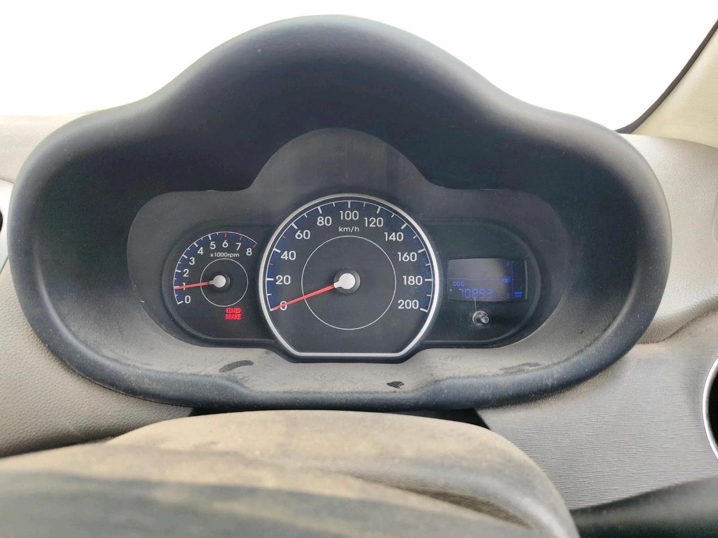 2011 Hyundai i10 MAGNA 1.1, Petrol, Manual, 70,893 km, interior