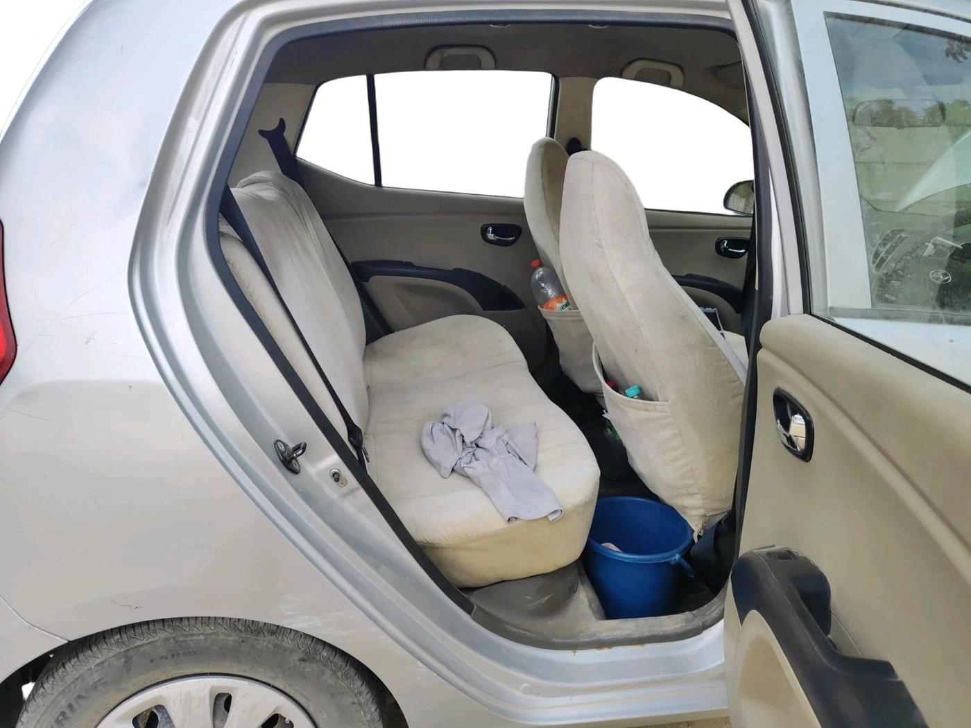 2011 Hyundai i10 MAGNA 1.1, Petrol, Manual, 70,893 km, interior