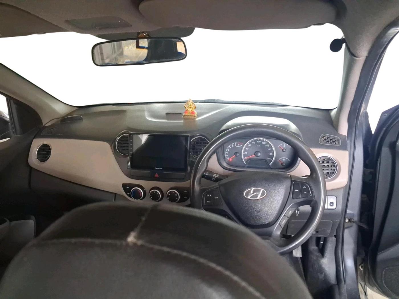 2017 Hyundai Grand i10 SPORTZ 1.2 KAPPA VTVT, CNG, Manual, 59,084 km, interior
