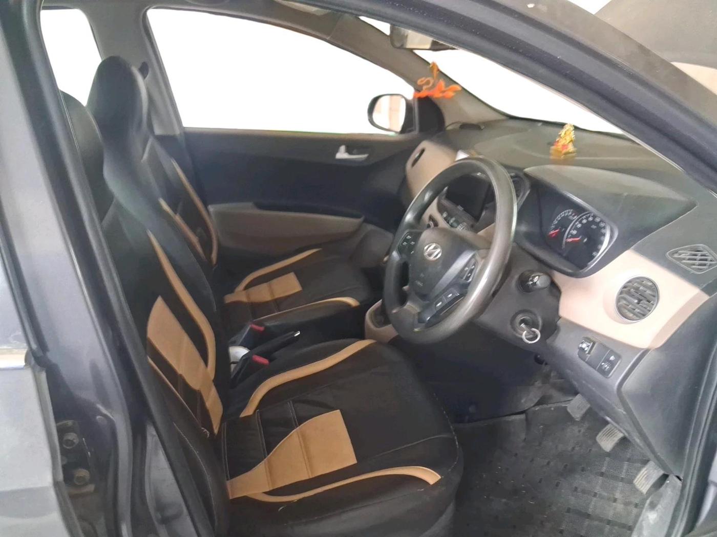 2017 Hyundai Grand i10 SPORTZ 1.2 KAPPA VTVT, CNG, Manual, 59,084 km, interior