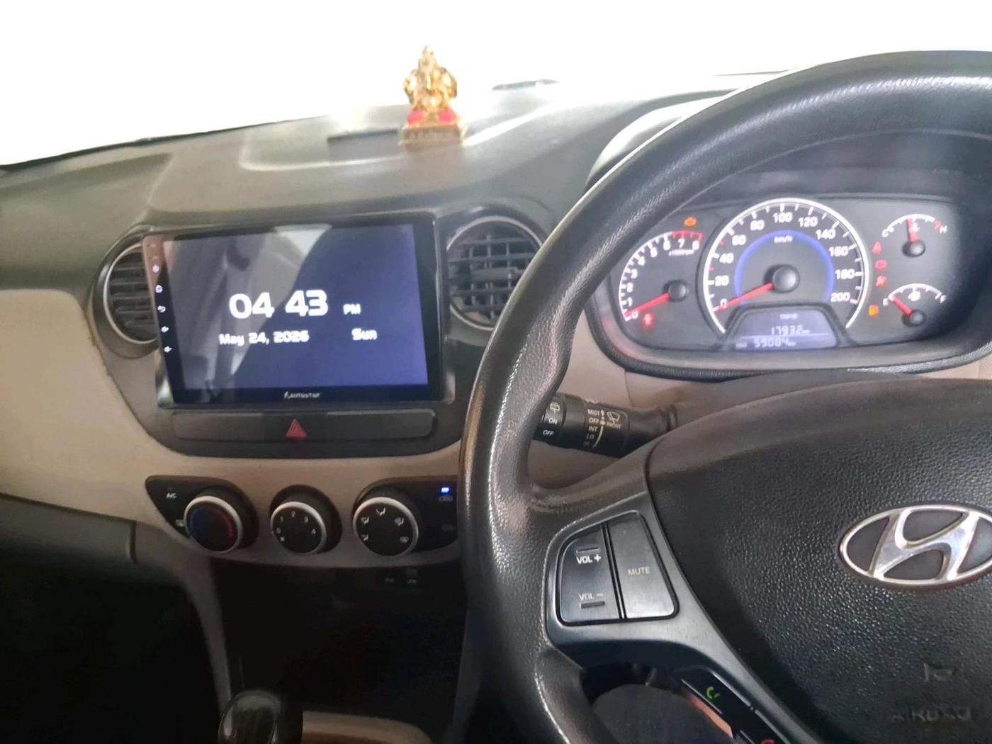 2017 Hyundai Grand i10 SPORTZ 1.2 KAPPA VTVT, CNG, Manual, 59,084 km, interior