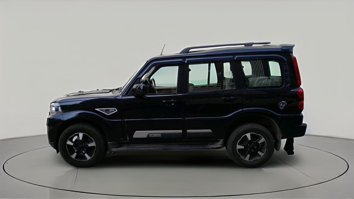 2025 Mahindra SCORPIO CLASSIC S11 7STR, Diesel, Manual, 13,581 km, exterior