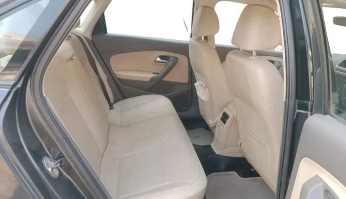 2018 Volkswagen Vento HIGHLINE PLUS 1.5 AT 16 ALLOY, Diesel, Automatic, 1,19,674 km, interior