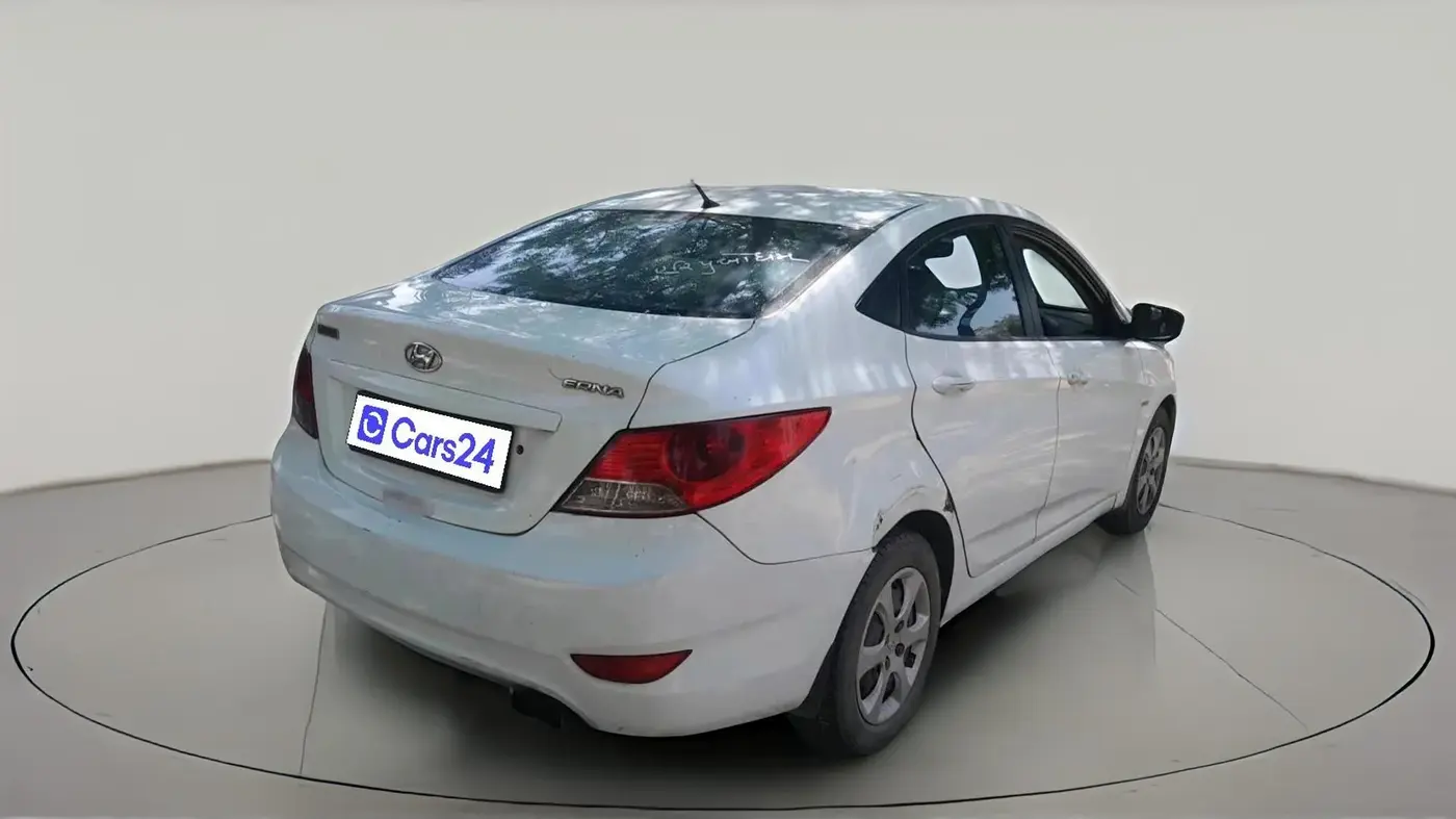 2011 Hyundai Verna FLUIDIC 1.4 CRDI, Diesel, Manual, 1,77,333 km, exterior