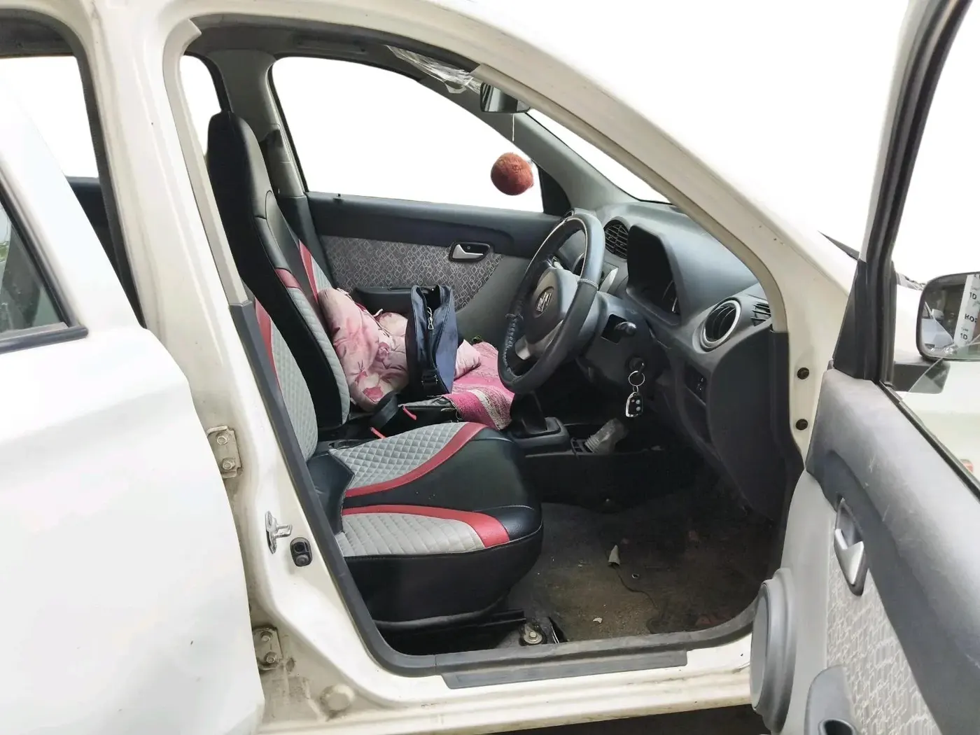 2019 Maruti Alto 800 LXI, Petrol, Manual, 34,000 km, interior