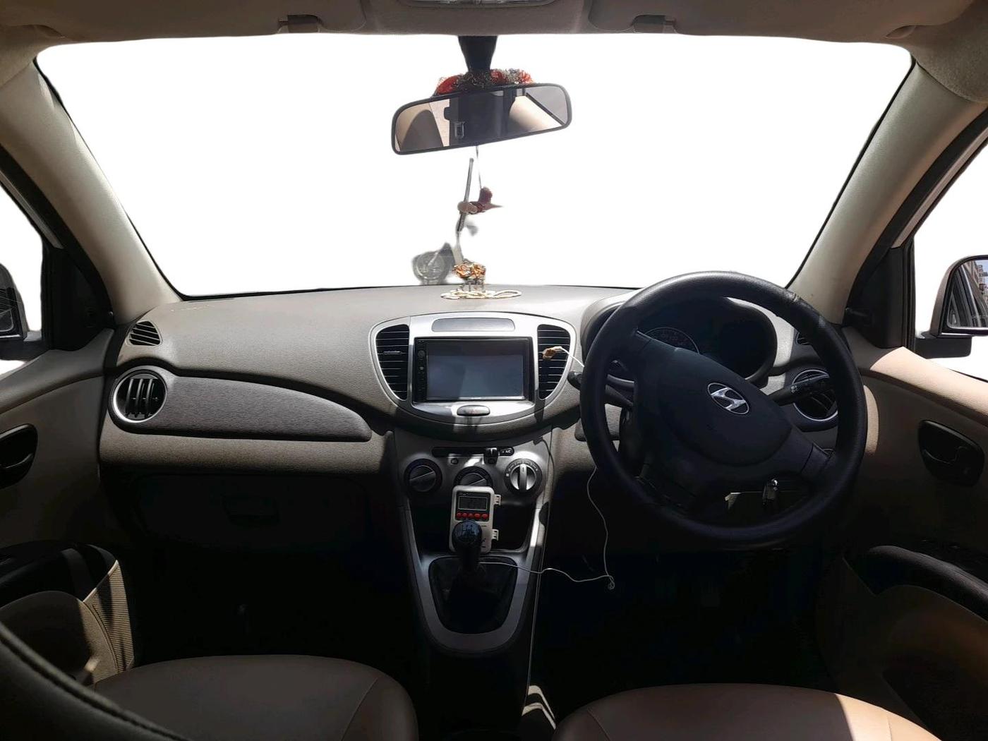 2016 Hyundai i10 MAGNA 1.1, Petrol, Manual, 56,174 km, interior