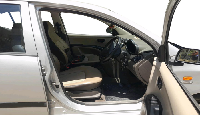 2016 Hyundai i10 MAGNA 1.1, Petrol, Manual, 56,174 km, interior