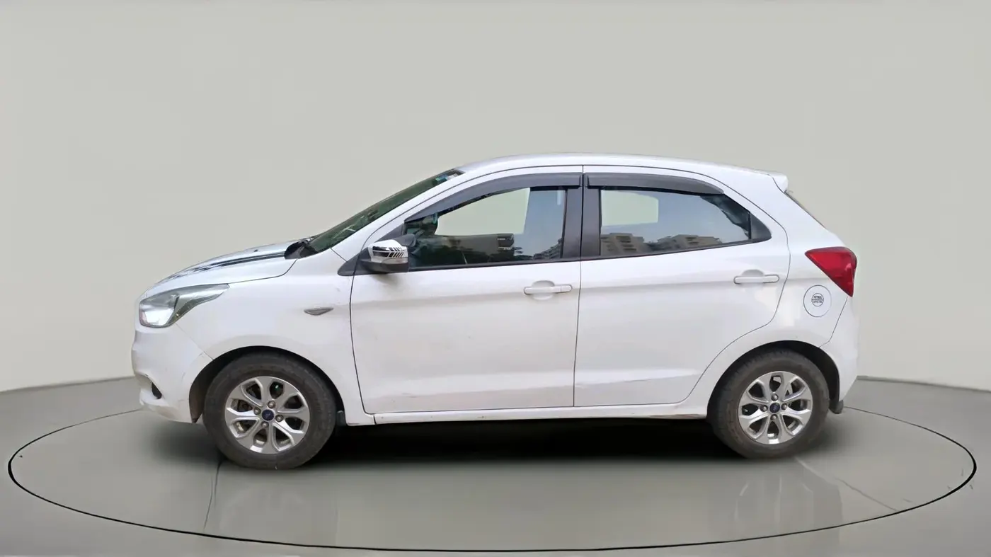 2016 Ford New Figo TITANIUM 1.2 PETROL MT, Petrol, Manual, 1,19,894 km, exterior