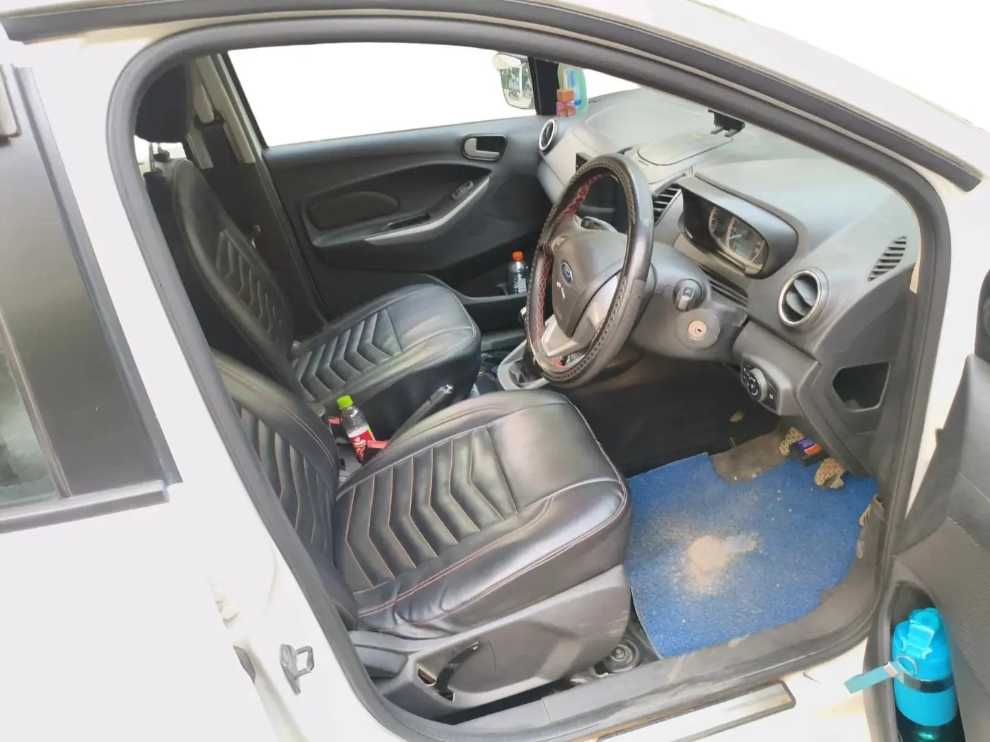 2016 Ford New Figo TITANIUM 1.2 PETROL MT, Petrol, Manual, 1,19,894 km, interior