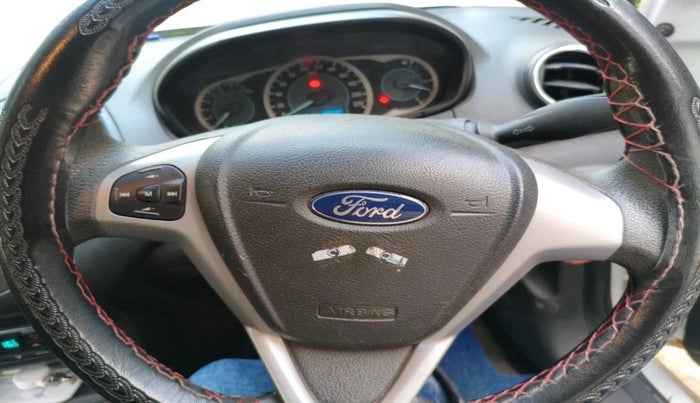 2016 Ford New Figo TITANIUM 1.2 PETROL MT, Petrol, Manual, 1,19,894 km, interior