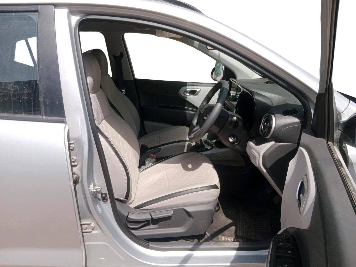 2023 Hyundai GRAND I10 NIOS SPORTZ 1.2 KAPPA VTVT, Petrol, Manual, 13,548 km, interior