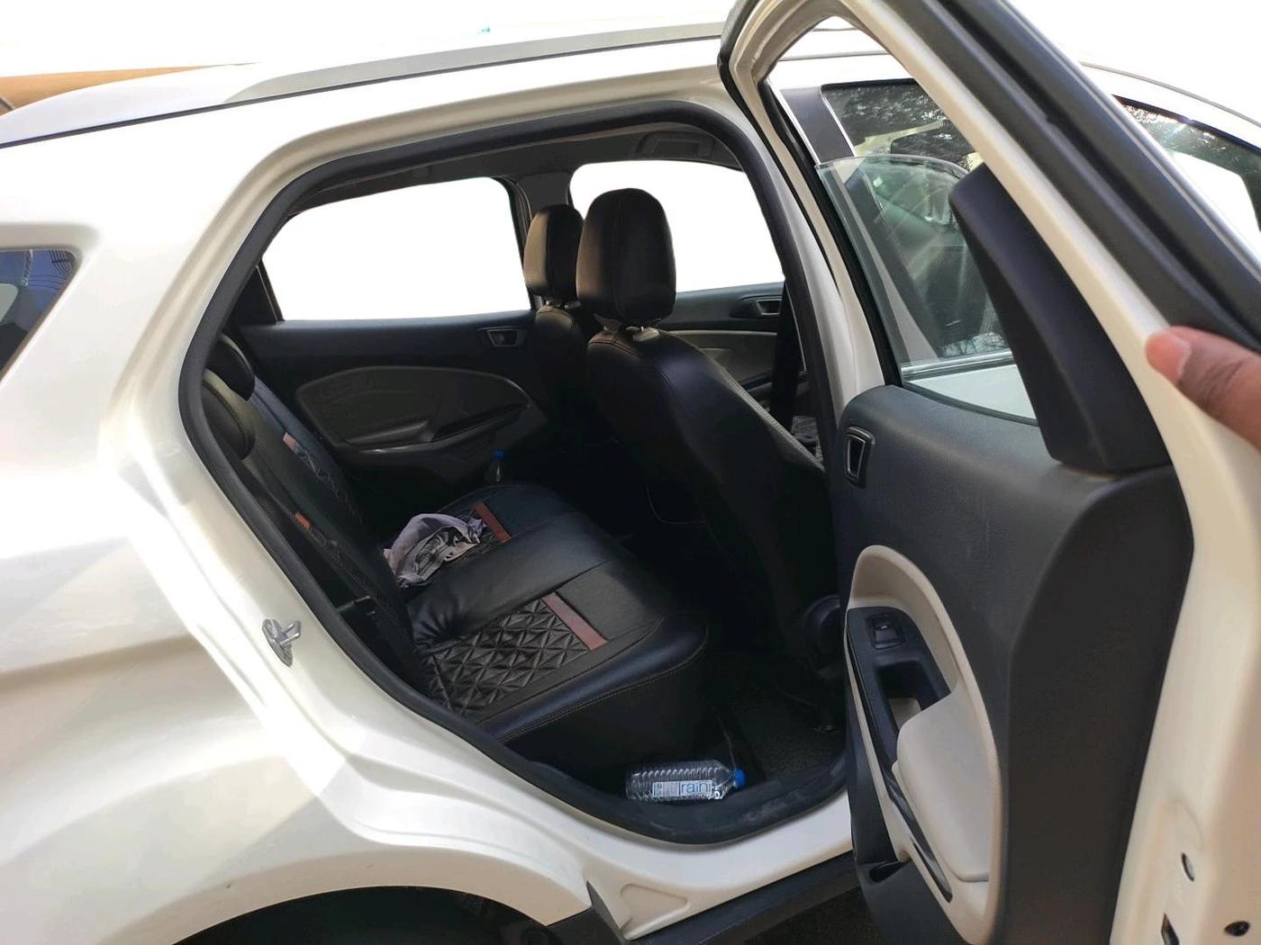 2020 Ford Ecosport TITANIUM 1.5L DIESEL, Diesel, Manual, 1,26,302 km, interior