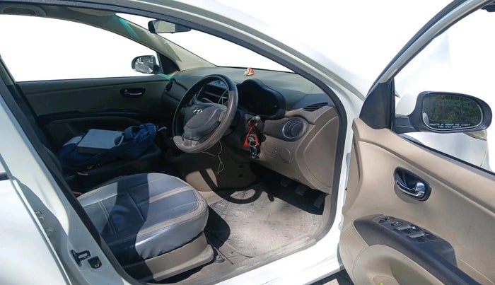 2011 Hyundai i10 MAGNA 1.1, Petrol, Manual, 80,458 km, interior