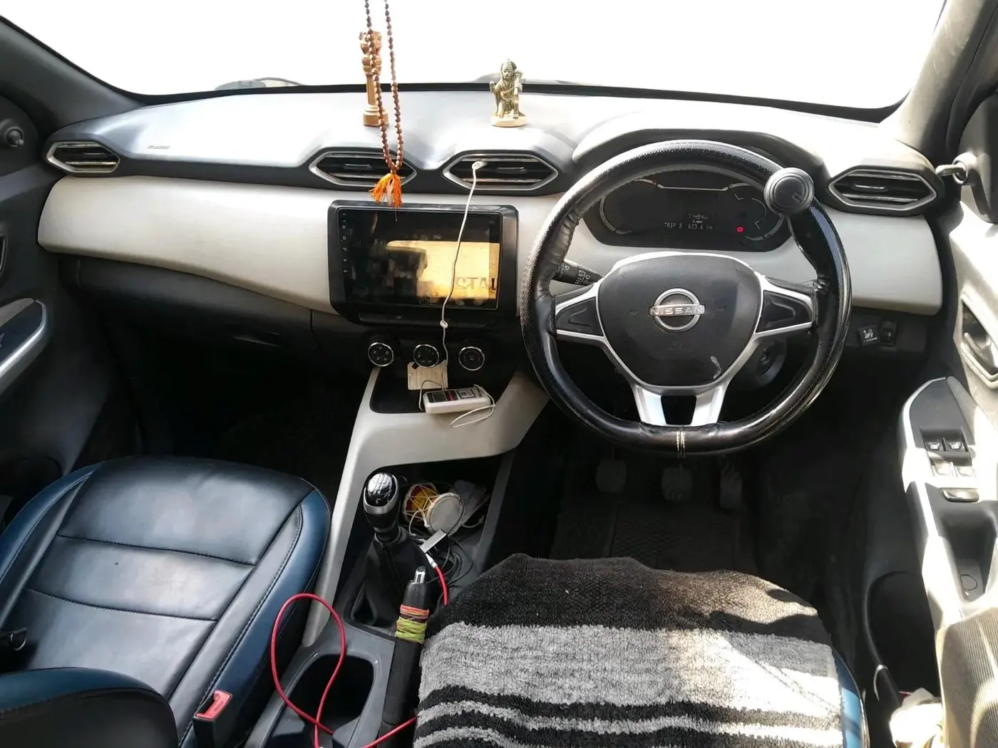 2021 Nissan MAGNITE XE, CNG, Manual, 71,494 km, interior