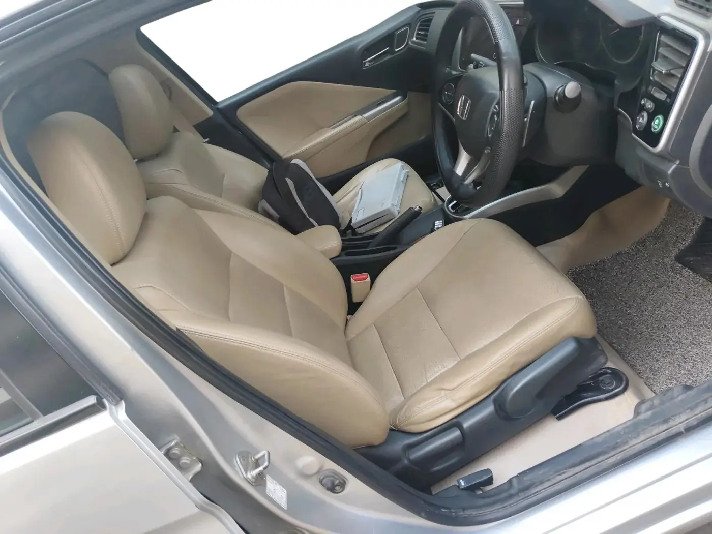 2017 Honda City 1.5L I-VTEC VX CVT, Petrol, Automatic, 83,259 km, interior
