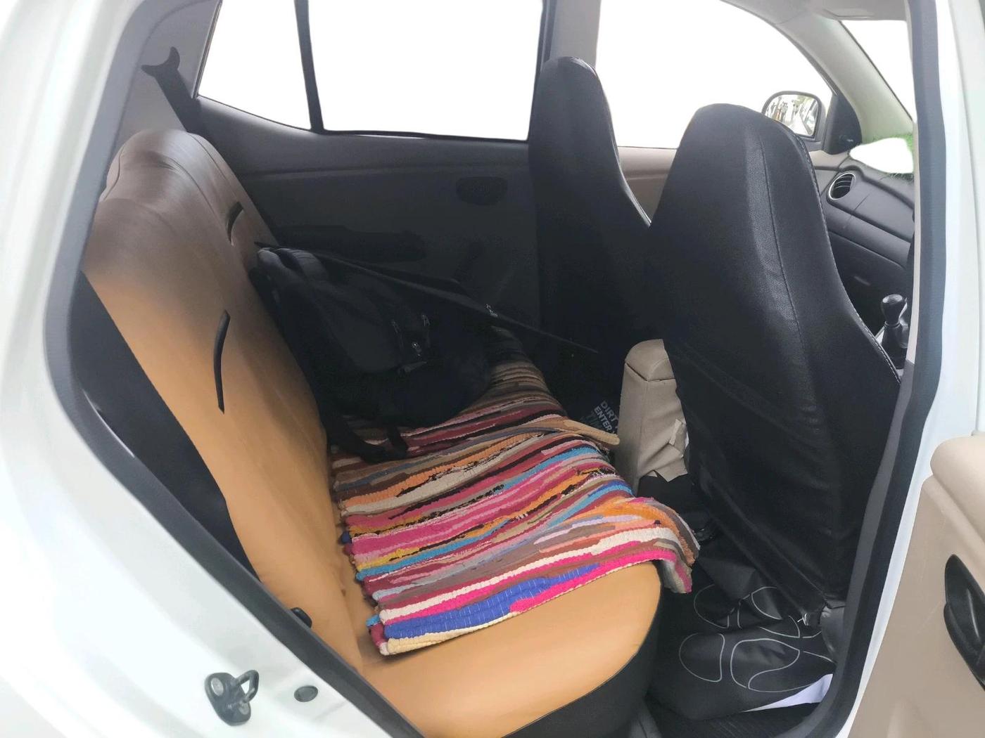 2011 Hyundai i10 ERA 1.1, Petrol, Manual, 37,736 km, interior