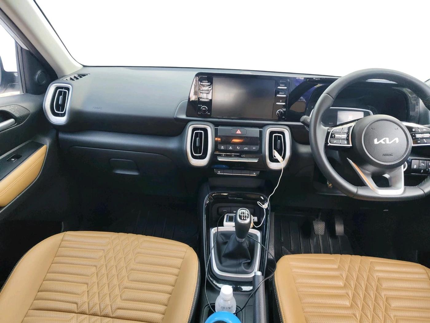 2024 KIA SONET HTX 1.5 DIESEL IMT, Diesel, Manual, 20,737 km, interior