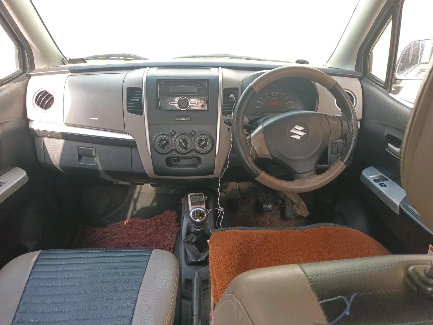 2014 Maruti Wagon R 1.0 LXI CNG, CNG, Manual, 1,27,838 km, interior