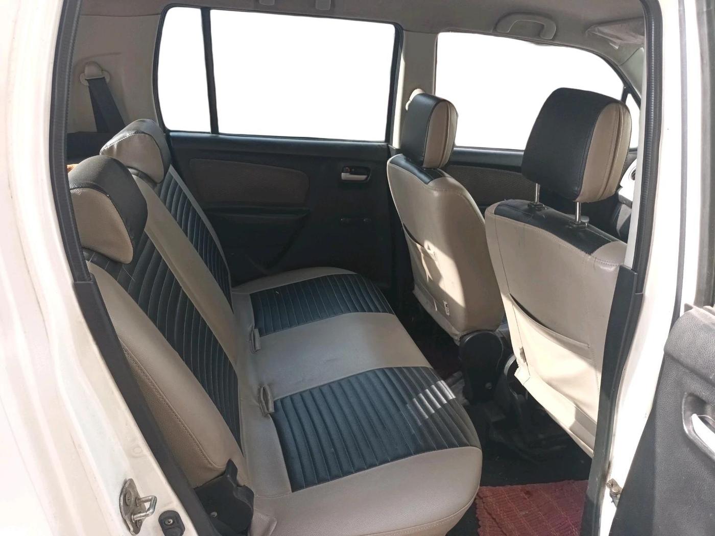 2014 Maruti Wagon R 1.0 LXI CNG, CNG, Manual, 1,27,838 km, interior