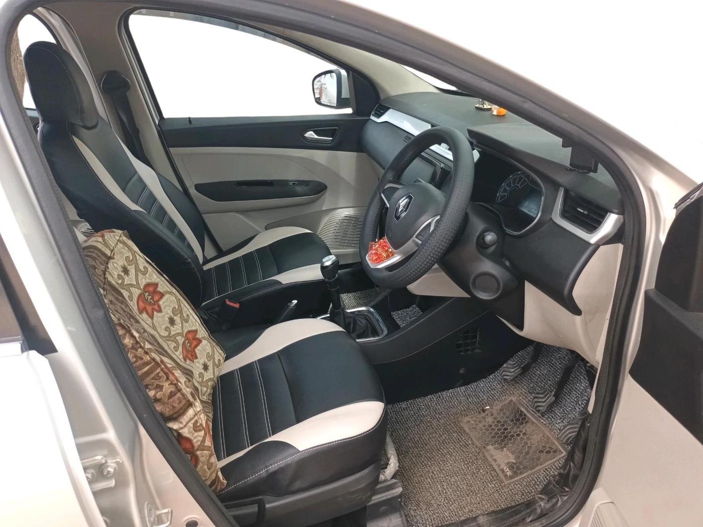 2019 Renault TRIBER RXZ, Petrol, Manual, 40,092 km, interior